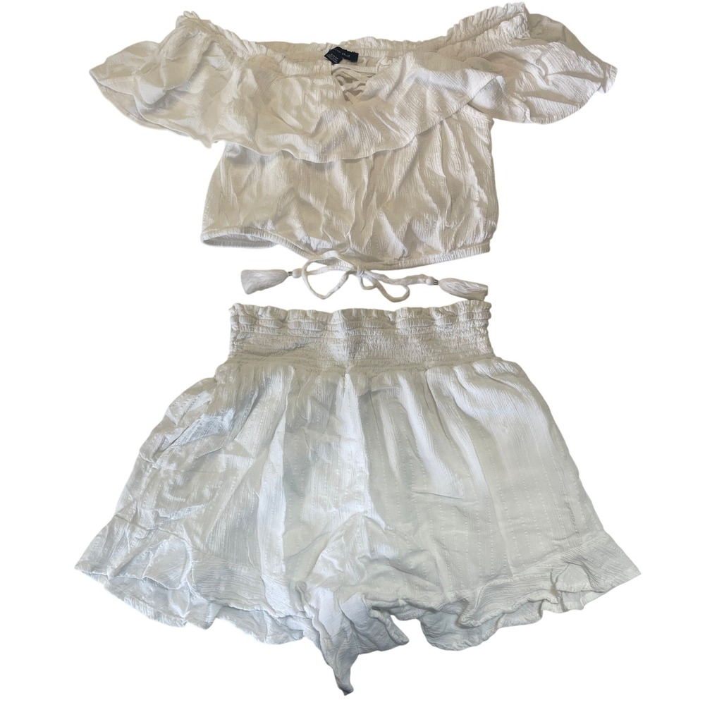 American Eagle White Ruffle‎ Off Shoulder Crop Top and Shorts Set Womens Small